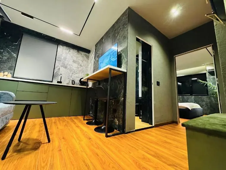 New Bazzar Apartment Tirana 0*,